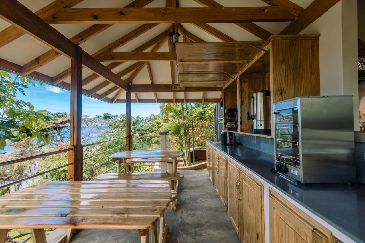 Paradise Chalets Yoga & Wellness Такамака Экстерьер фото